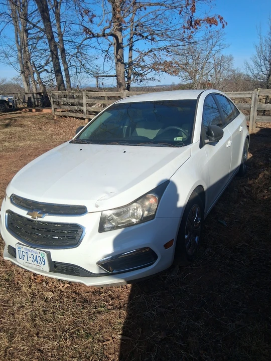 2016 Chevrolet Cruze - Image 2 of 9
