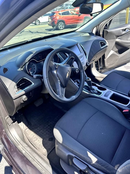 2016 Chevrolet Cruze - Image 2 of 8