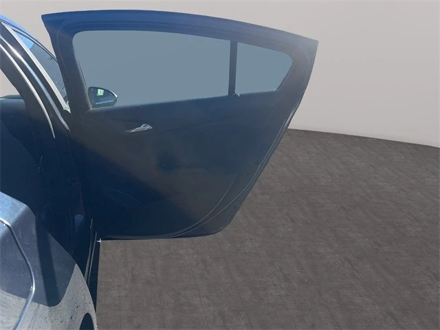 2016 Chevrolet Cruze - Image 18 of 21