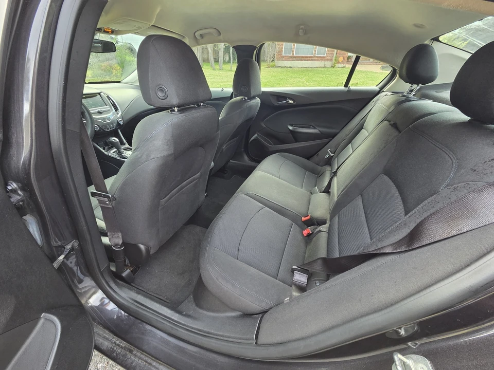 2016 Chevrolet Cruze - Image 9 of 10