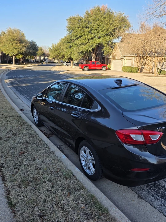 2016 Chevrolet Cruze - Image 2 of 10