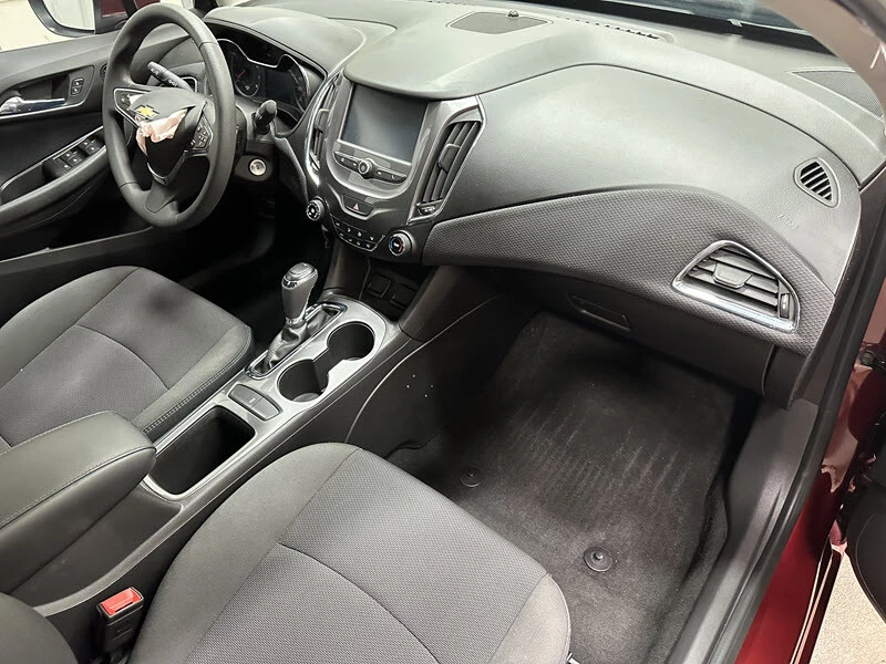 2016 Chevrolet Cruze - Image 18 of 21