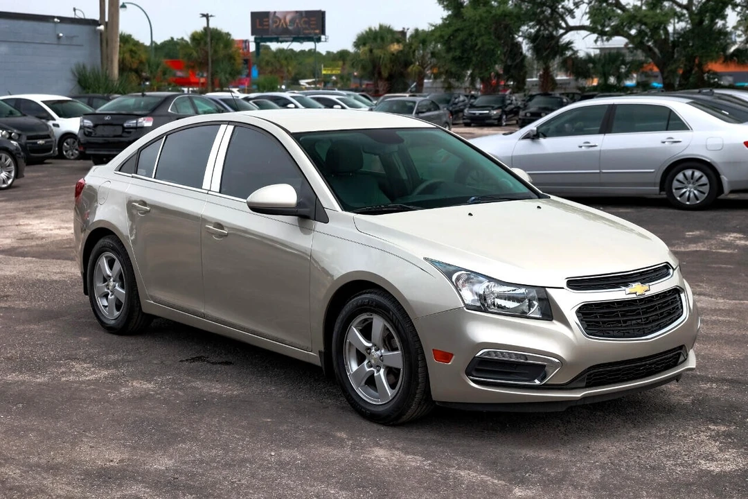 2016 Chevrolet Cruze - Image 15 of 21