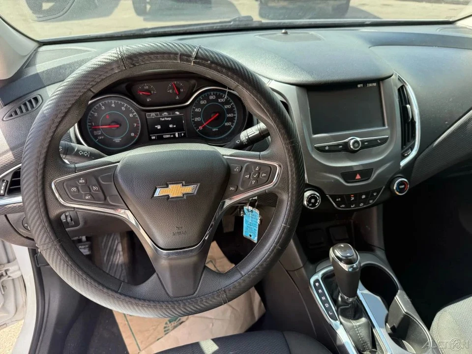 2016 Chevrolet Cruze - Image 17 of 21