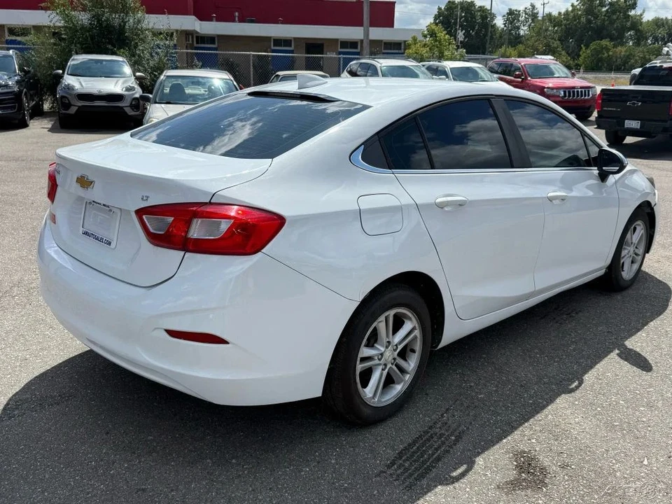 2016 Chevrolet Cruze - Image 5 of 12