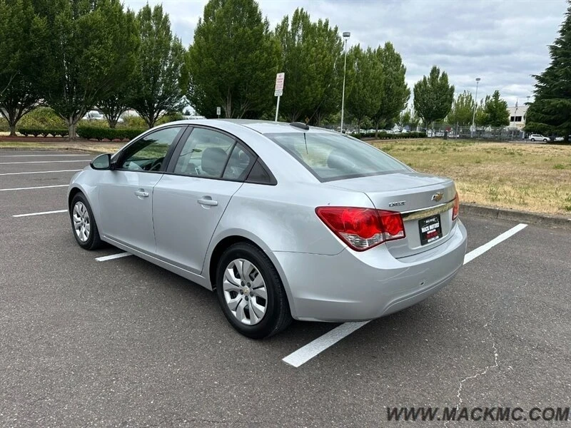 2016 Chevrolet Cruze - Image 8 of 20