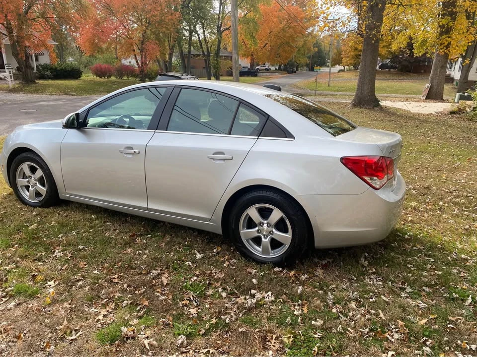 2016 Chevrolet Cruze - Image 3 of 5