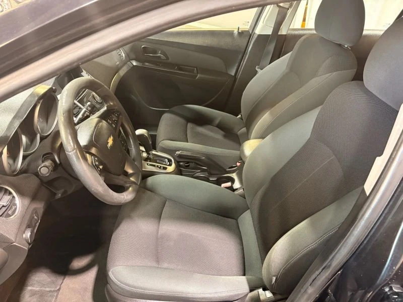 2016 Chevrolet Cruze - Image 9 of 12