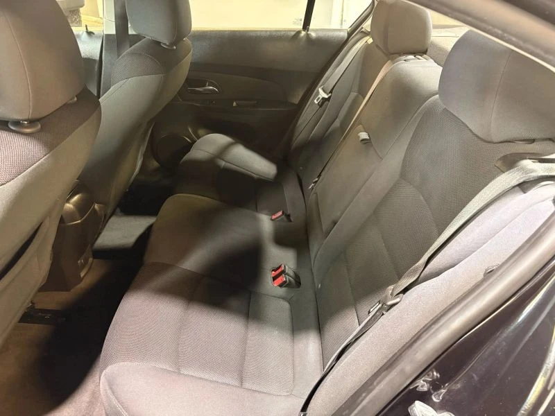 2016 Chevrolet Cruze - Image 11 of 12
