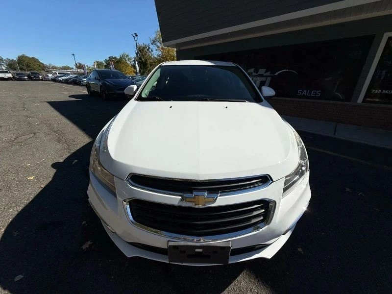 2016 Chevrolet Cruze - Image 2 of 12