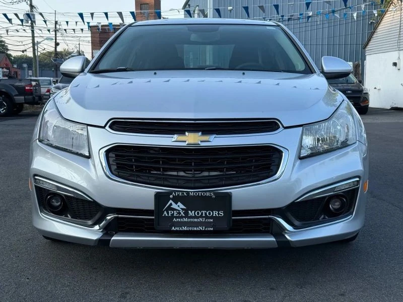 2016 Chevrolet Cruze - Image 2 of 12