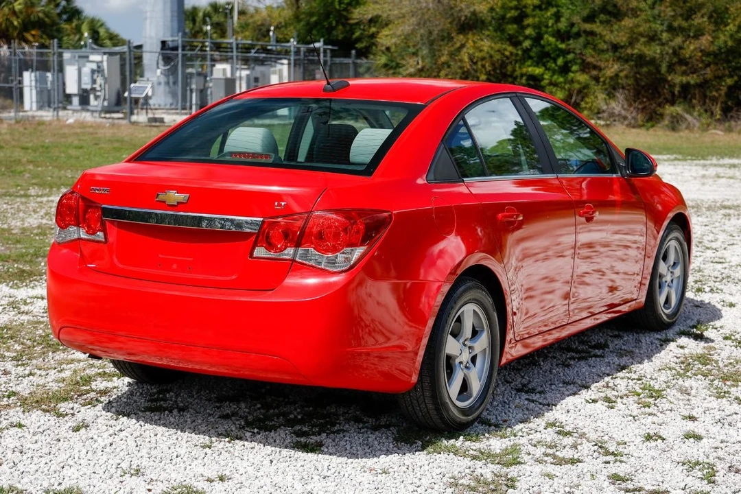 2016 Chevrolet Cruze - Image 11 of 12