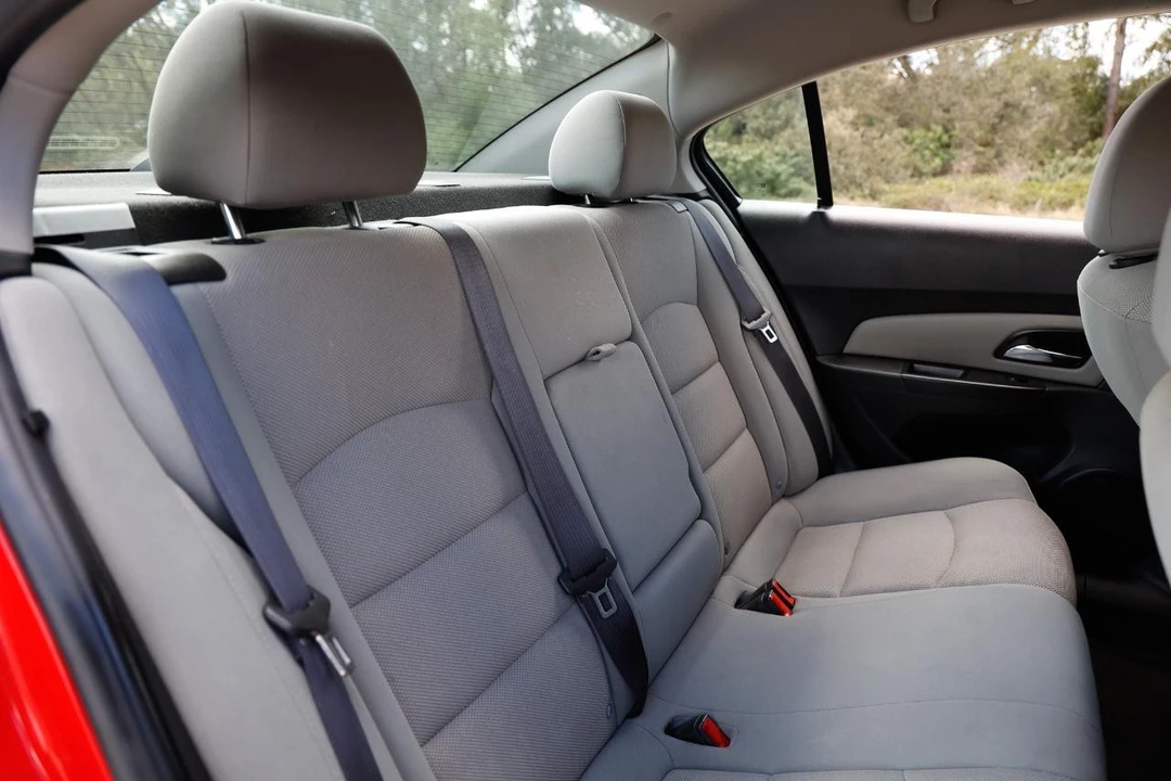 2016 Chevrolet Cruze - Image 14 of 21