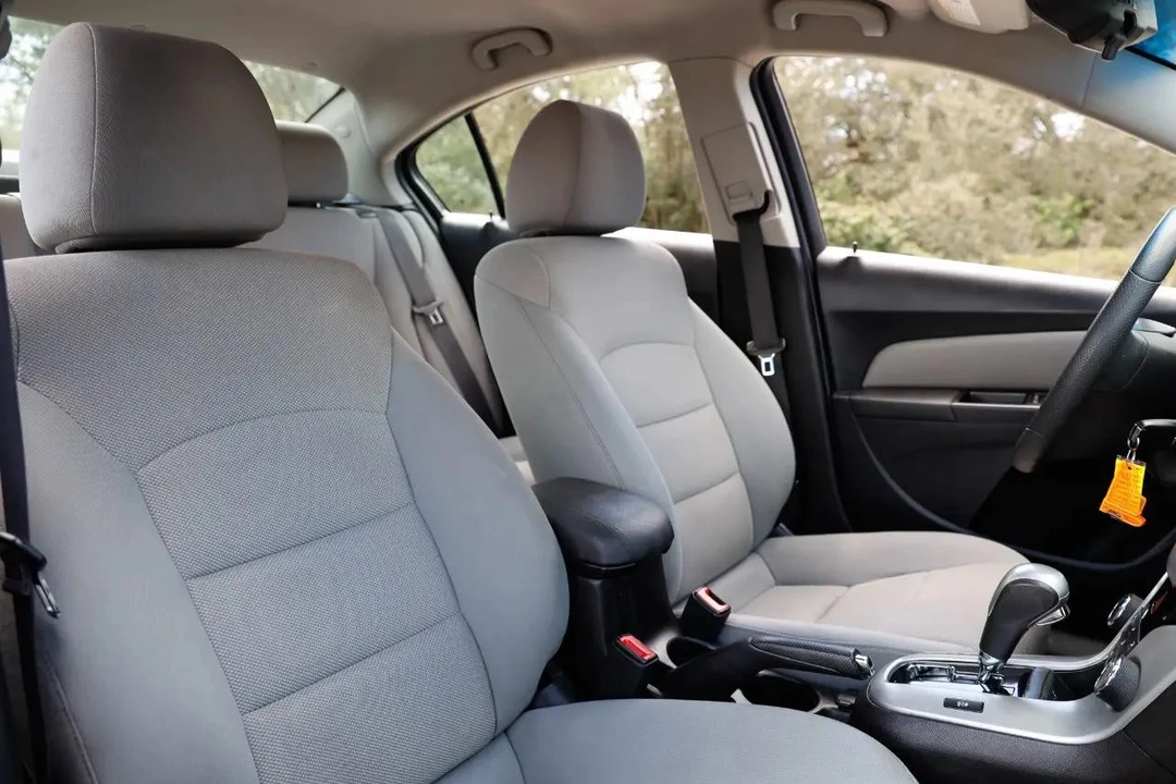 2016 Chevrolet Cruze - Image 18 of 21
