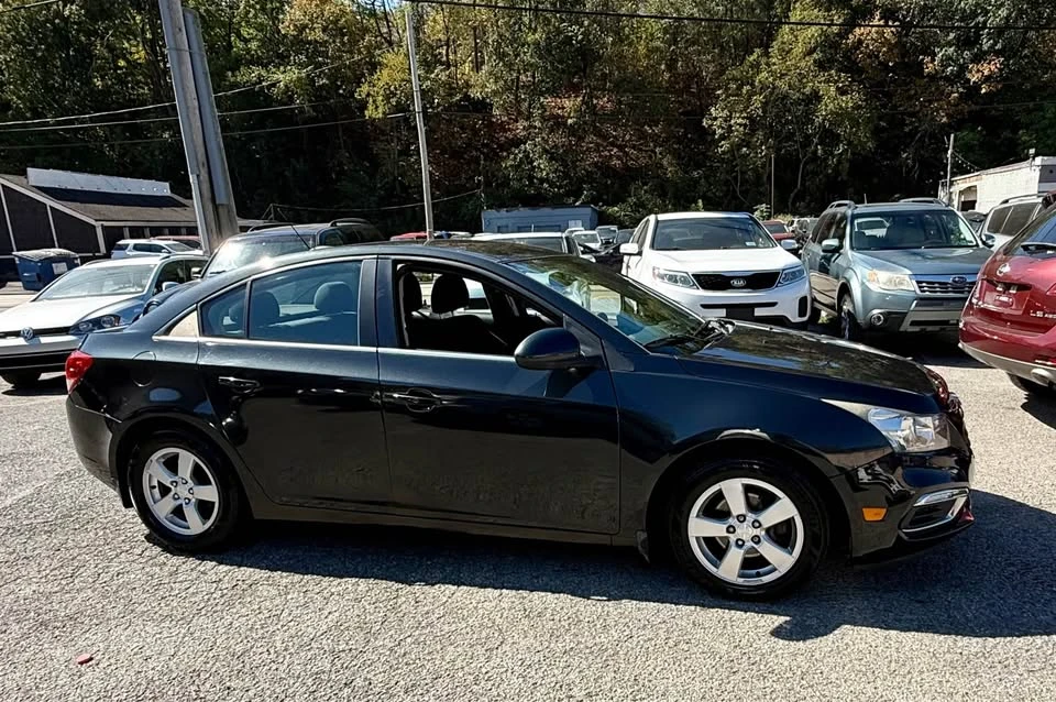2016 Chevrolet Cruze - Image 2 of 14