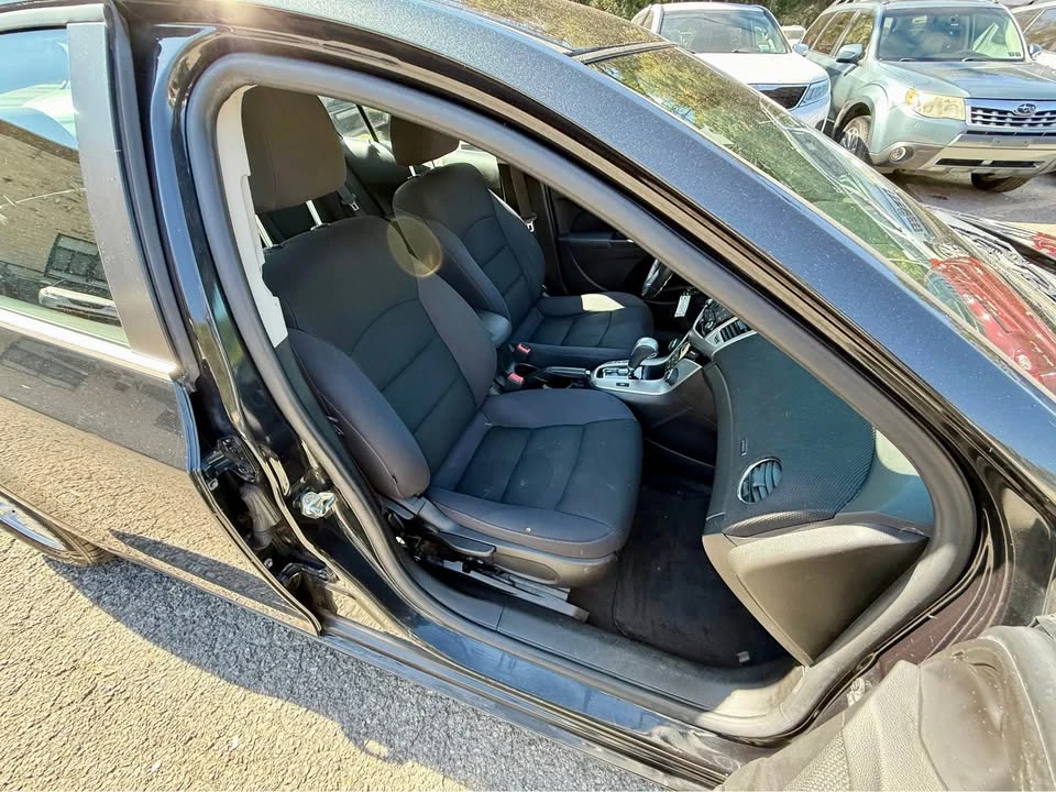 2016 Chevrolet Cruze - Image 8 of 14