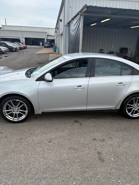 2016 Chevrolet Cruze - Image 9 of 12