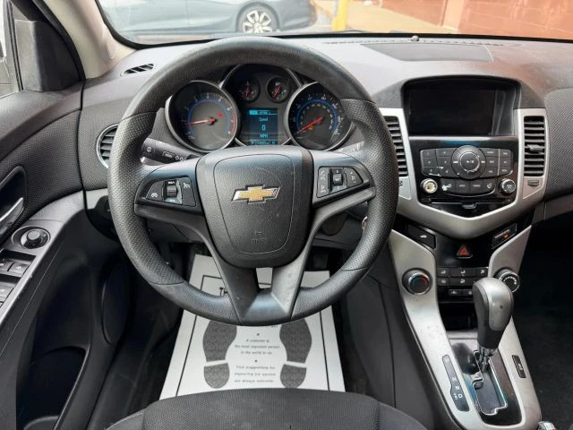 2016 Chevrolet Cruze - Image 15 of 21
