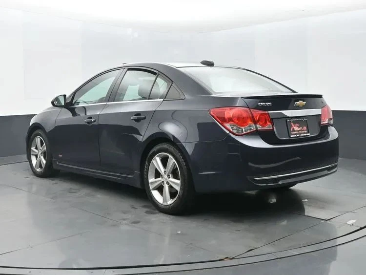 2016 Chevrolet Cruze - Image 9 of 12