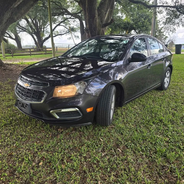 2016 Chevrolet Cruze - Image 2 of 12