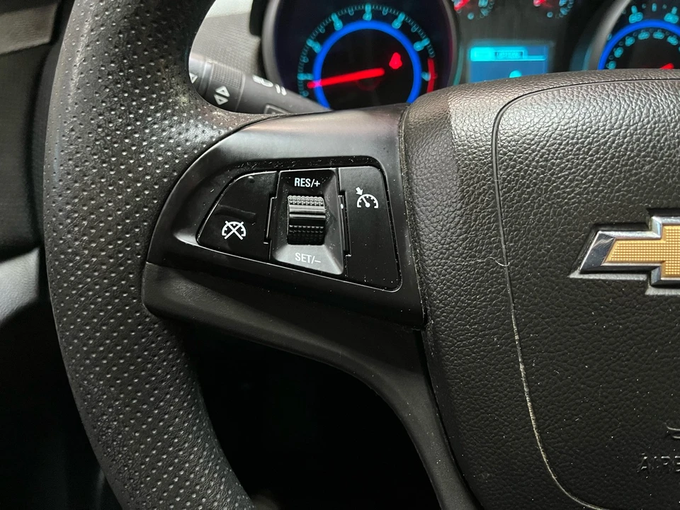 2016 Chevrolet Cruze - Image 15 of 21