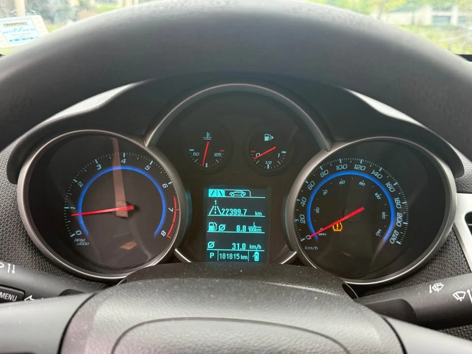2016 Chevrolet Cruze - Image 13 of 18