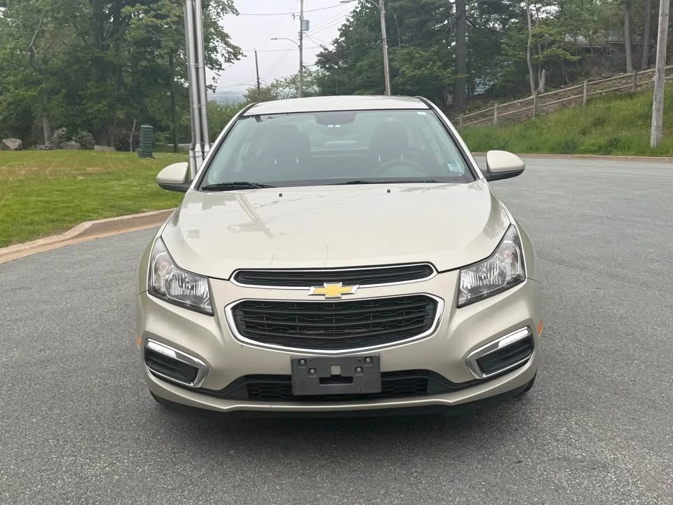 2016 Chevrolet Cruze - Image 2 of 18