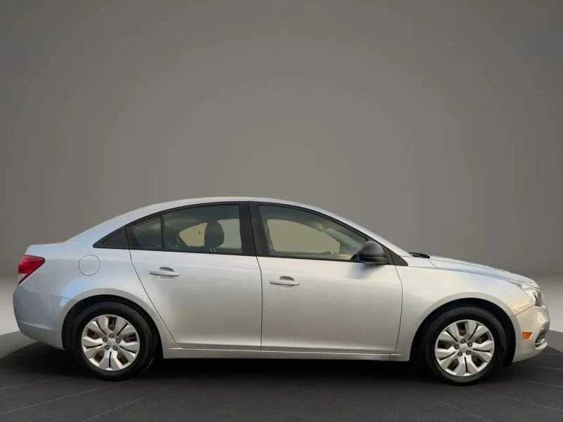 2016 Chevrolet Cruze - Image 4 of 12