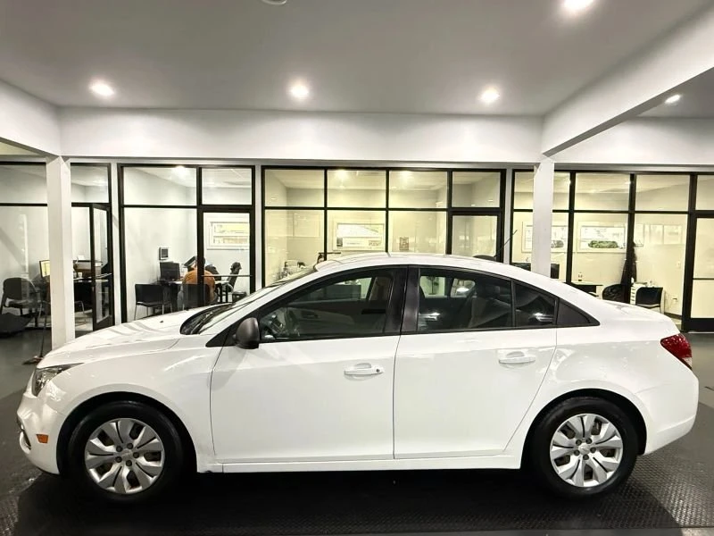 2016 Chevrolet Cruze - Image 3 of 16