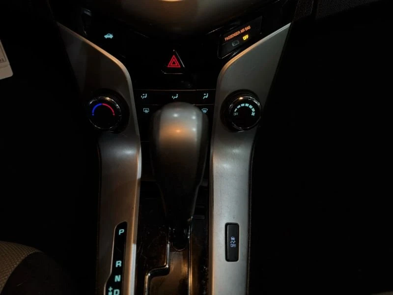 2016 Chevrolet Cruze - Image 10 of 16
