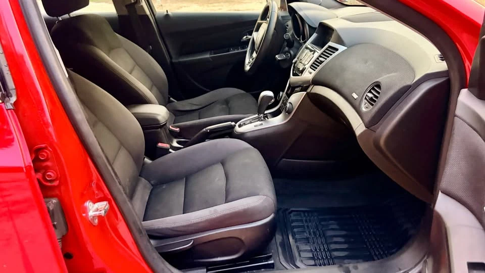 2016 Chevrolet Cruze - Image 10 of 12