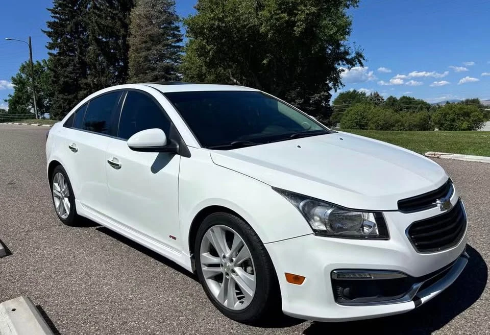 2016 Chevrolet Cruze - Image 2 of 15