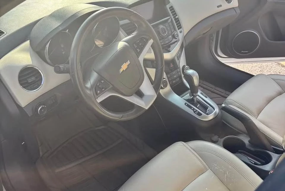 2016 Chevrolet Cruze - Image 9 of 15