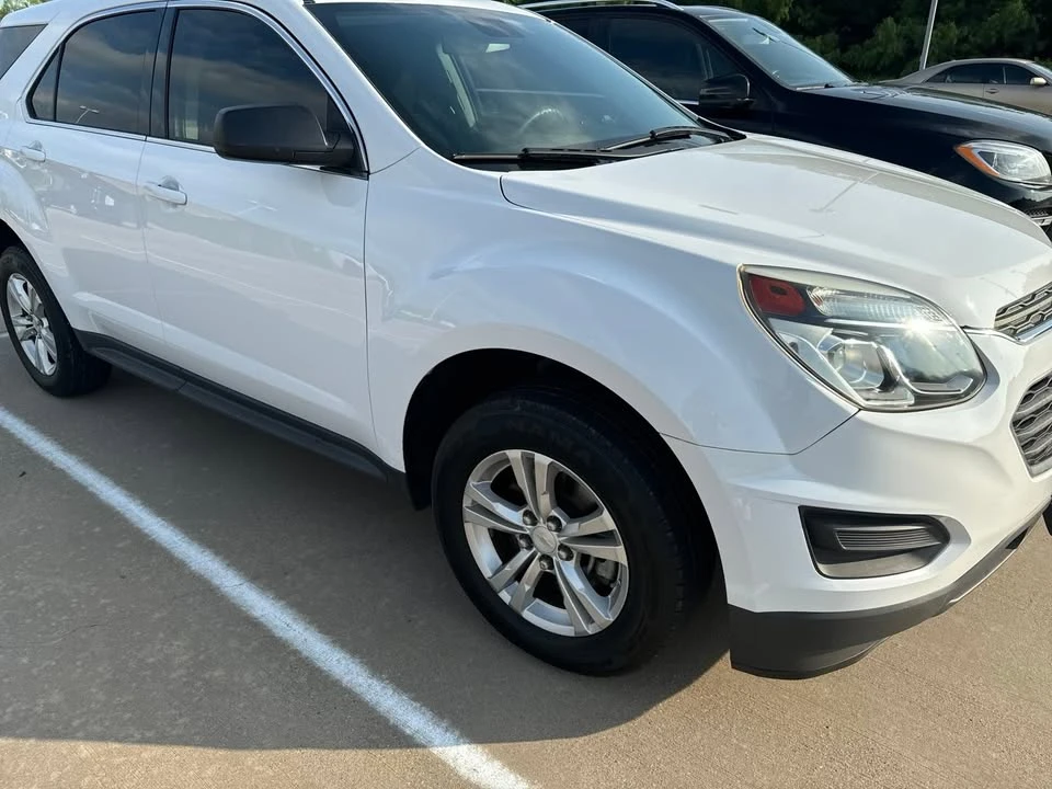 2016 Chevrolet Equinox - Image 2 of 11
