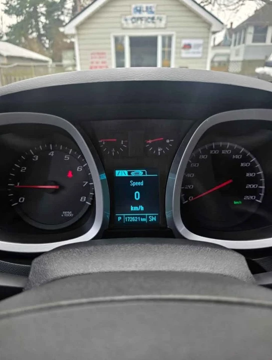 2016 Chevrolet Equinox - Image 10 of 11