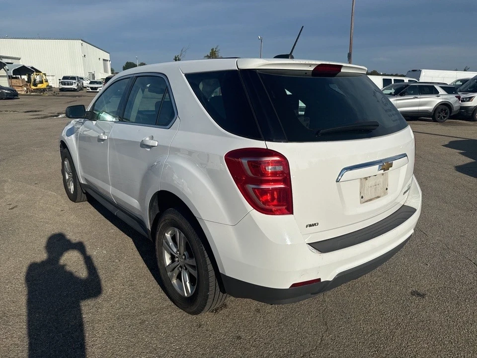 2016 Chevrolet Equinox - Image 2 of 6