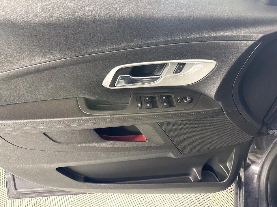 2016 Chevrolet Equinox - Image 11 of 12