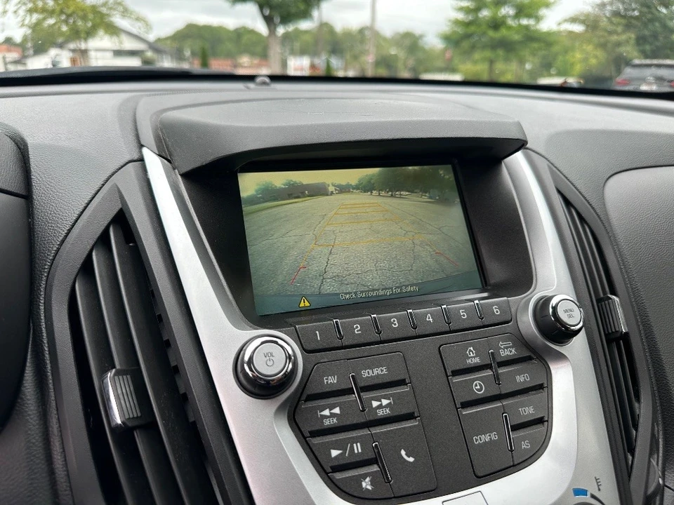 2016 Chevrolet Equinox - Image 18 of 21