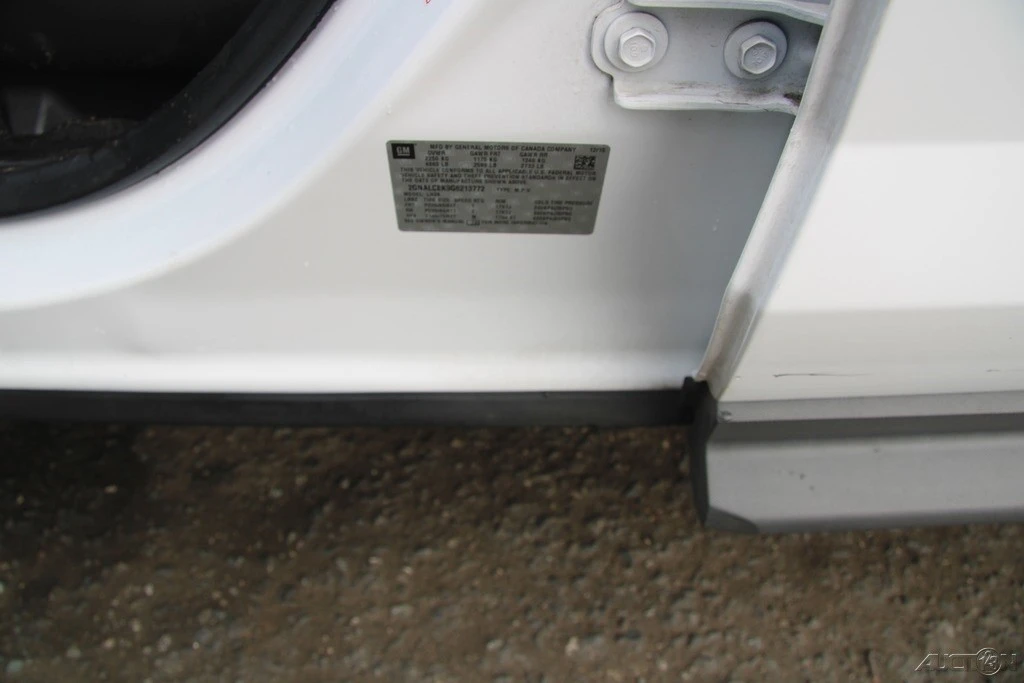 2016 Chevrolet Equinox - Image 10 of 21