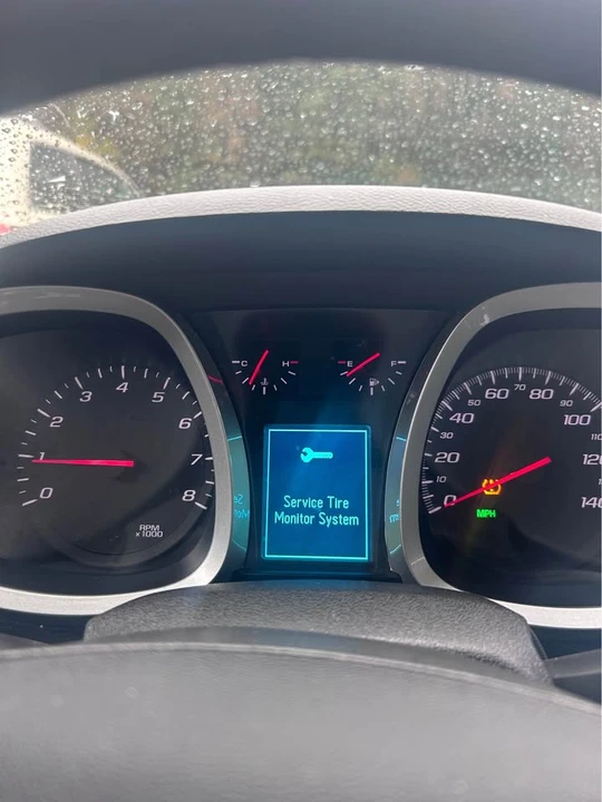 2016 Chevrolet Equinox - Image 11 of 12