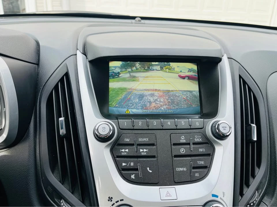 2016 Chevrolet Equinox - Image 8 of 12