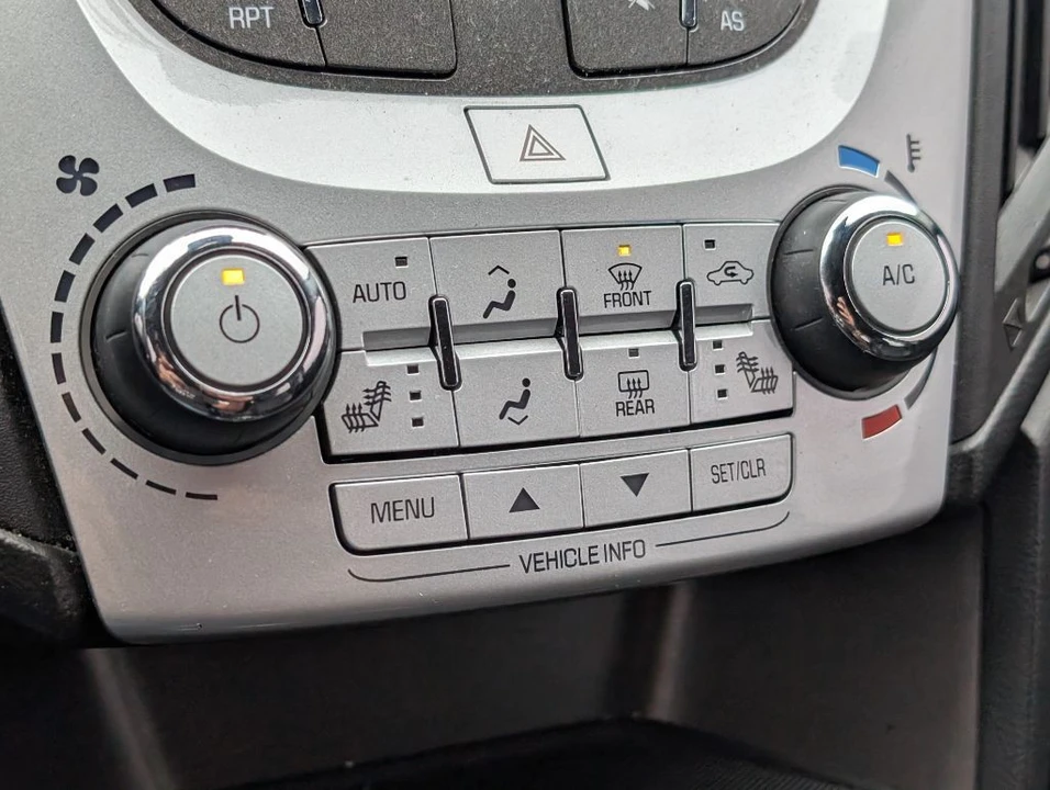 2016 Chevrolet Equinox - Image 20 of 21