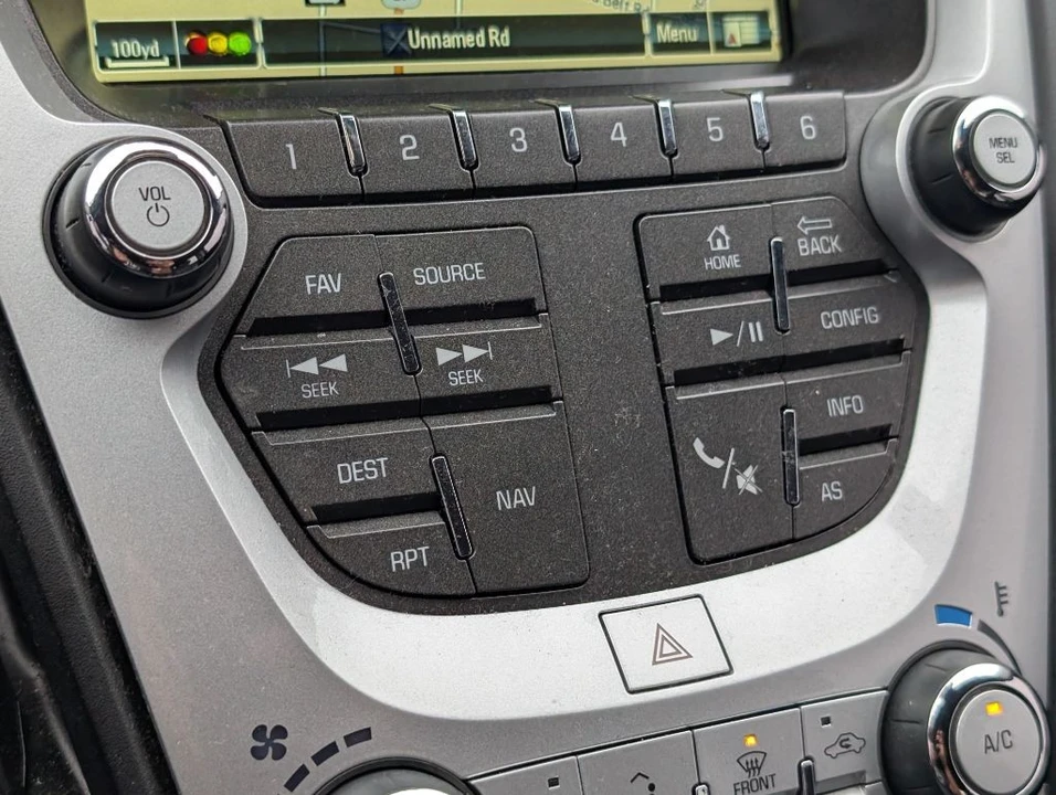 2016 Chevrolet Equinox - Image 19 of 21
