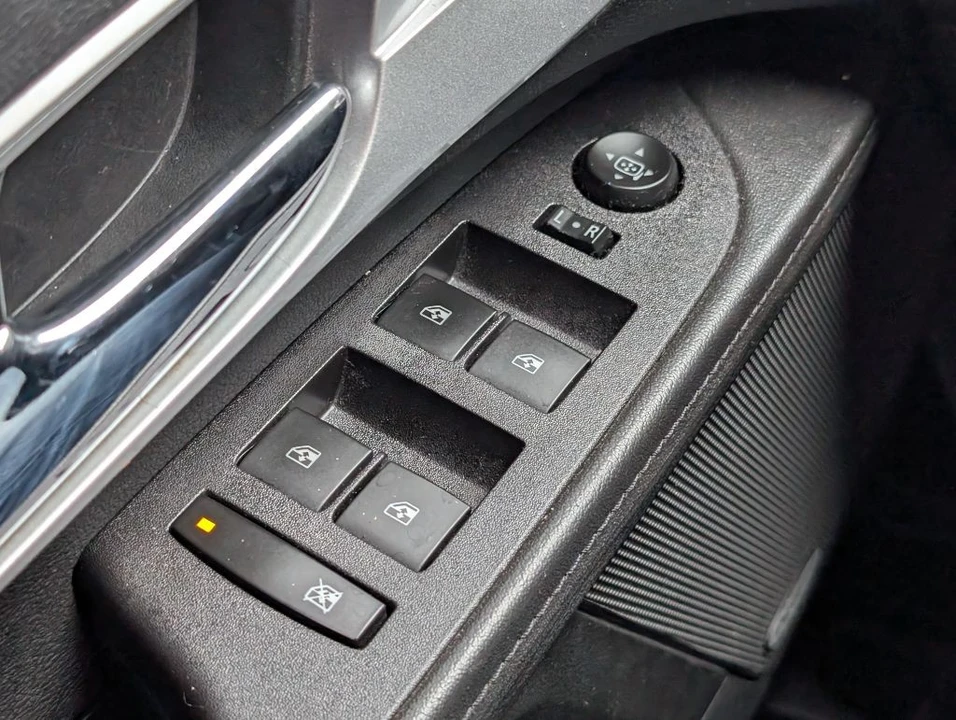 2016 Chevrolet Equinox - Image 12 of 21