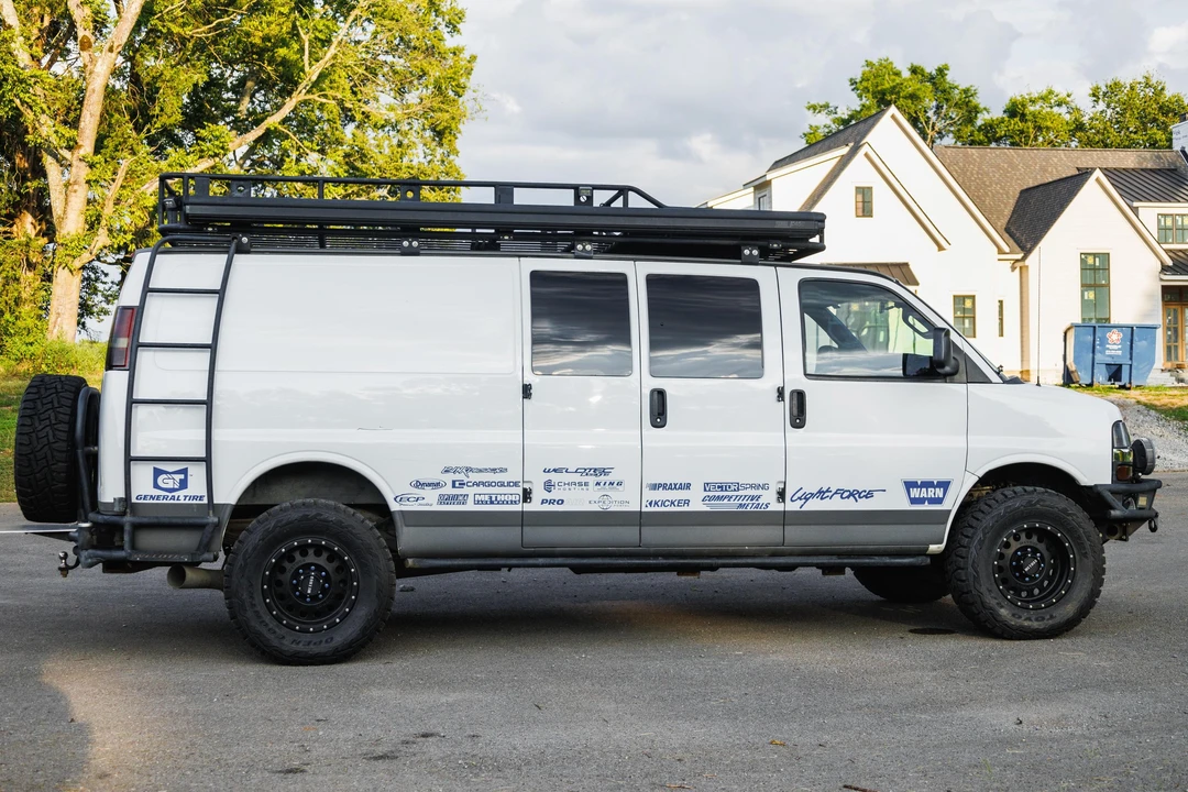 2016 Chevrolet Express - Image 3 of 31