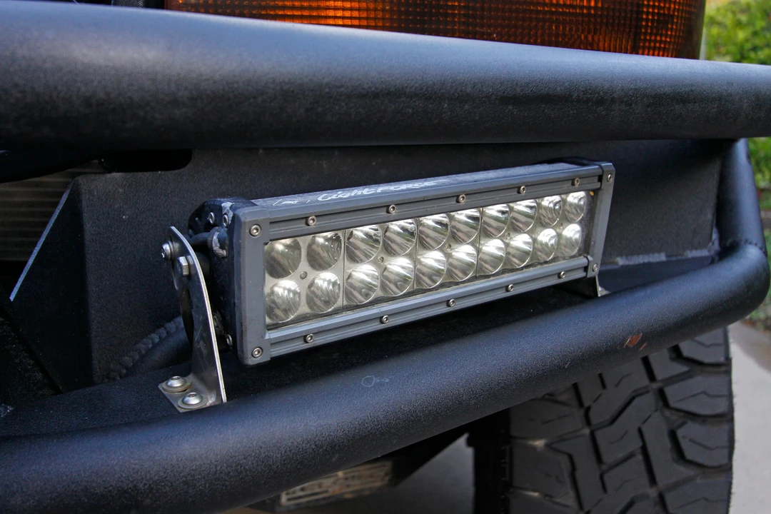 2016 Chevrolet Express - Image 22 of 31