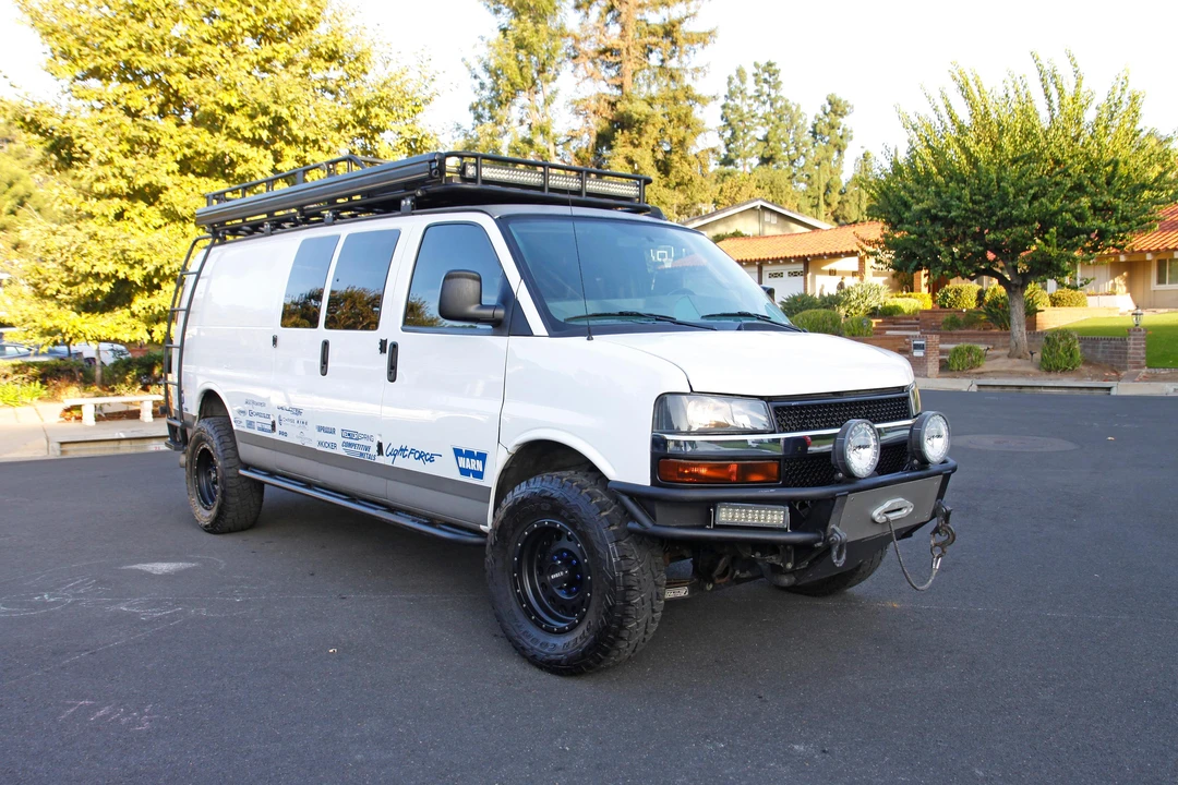 2016 Chevrolet Express - Image 20 of 31