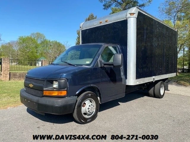 2016 Chevrolet Express - Image 11 of 12