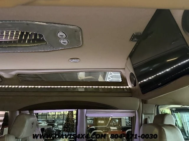2016 Chevrolet Express - Image 4 of 31