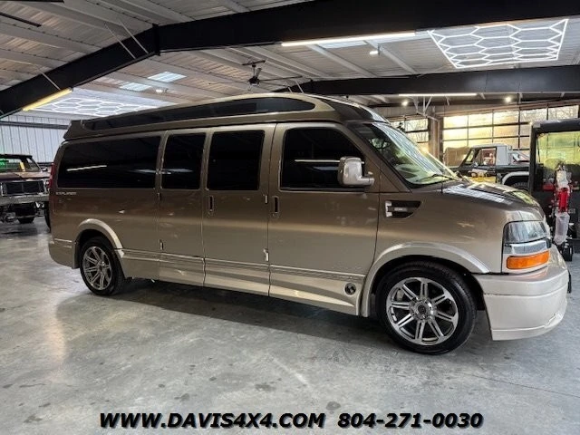 2016 Chevrolet Express - Image 2 of 31
